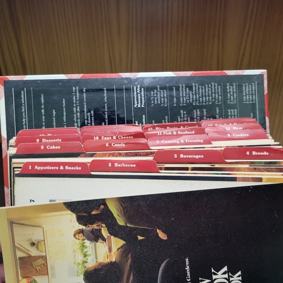 Vintage Better Homes and Gardens The NEW COOK BOOK 5 Ring Binder with Tab Index - Picture 4 of 16